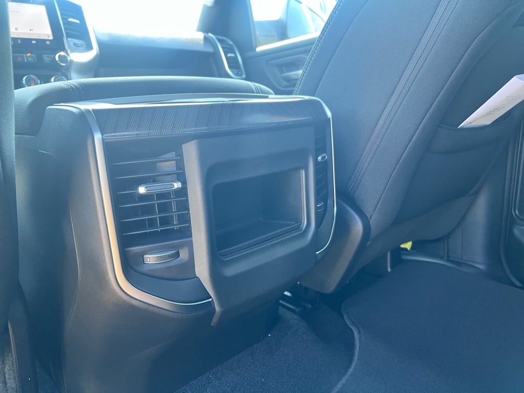 2026 RAM 1500 RAM 1500 EXPRESS CREW CAB 4X4 5'7' BOX