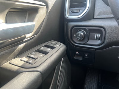 2026 RAM 1500 RAM 1500 EXPRESS CREW CAB 4X4 5'7' BOX