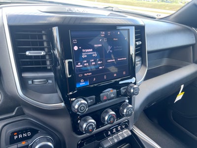 2026 RAM 1500 RAM 1500 EXPRESS CREW CAB 4X4 5'7' BOX