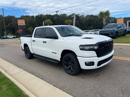 2027 RAM 1500 RAM 1500 EXPRESS CREW CAB 4X4 5'7' BOX