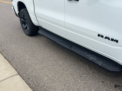 2027 RAM 1500 RAM 1500 EXPRESS CREW CAB 4X4 5'7' BOX
