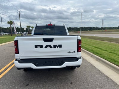 2027 RAM 1500 RAM 1500 EXPRESS CREW CAB 4X4 5'7' BOX