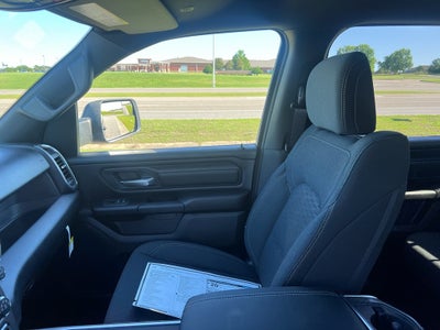 2026 RAM 1500 RAM 1500 EXPRESS CREW CAB 4X4 5'7' BOX