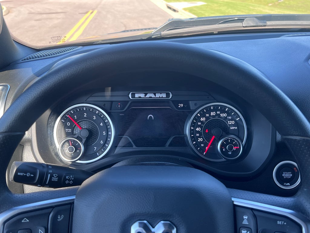 2026 RAM 1500 RAM 1500 EXPRESS CREW CAB 4X4 5'7' BOX