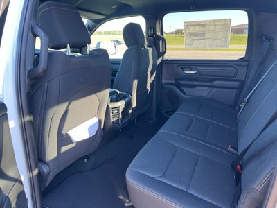 2027 RAM 1500 RAM 1500 EXPRESS CREW CAB 4X4 5'7' BOX
