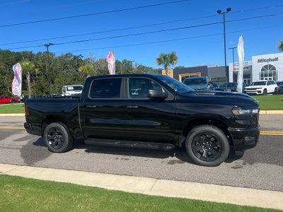 2027 RAM 1500 RAM 1500 EXPRESS CREW CAB 4X4 5'7' BOX