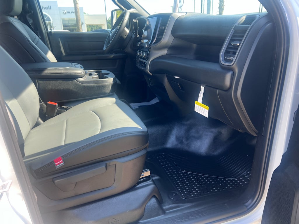 2026 RAM 2500 RAM 2500 TRADESMAN CREW CAB 4X4 6'4' BOX