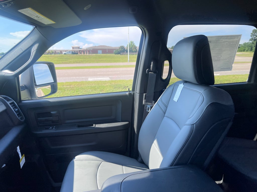 2026 RAM 2500 RAM 2500 TRADESMAN CREW CAB 4X4 6'4' BOX