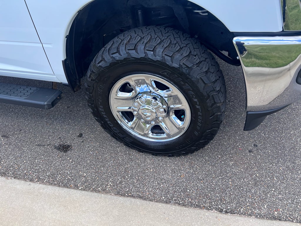 2024 RAM 2500 Tradesman Crew Cab 4x4 6'4' Box