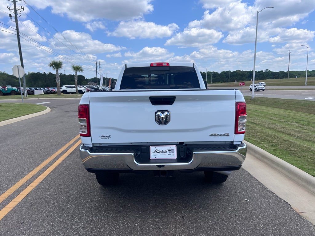 2024 RAM 2500 Tradesman Crew Cab 4x4 6'4' Box