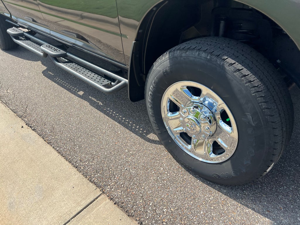 2024 RAM 2500 Tradesman Crew Cab 4x4 6'4' Box