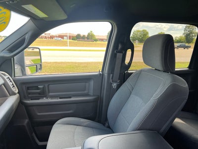 2024 RAM 2500 Tradesman Crew Cab 4x4 6'4' Box