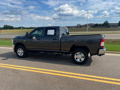 2024 RAM 2500 Tradesman Crew Cab 4x4 6'4' Box
