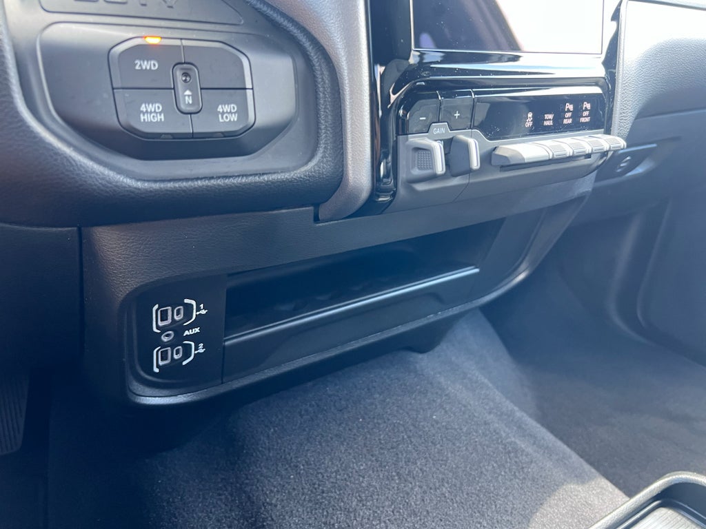 2026 RAM 2500 Big Horn Crew Cab 4x4 6'4' Box