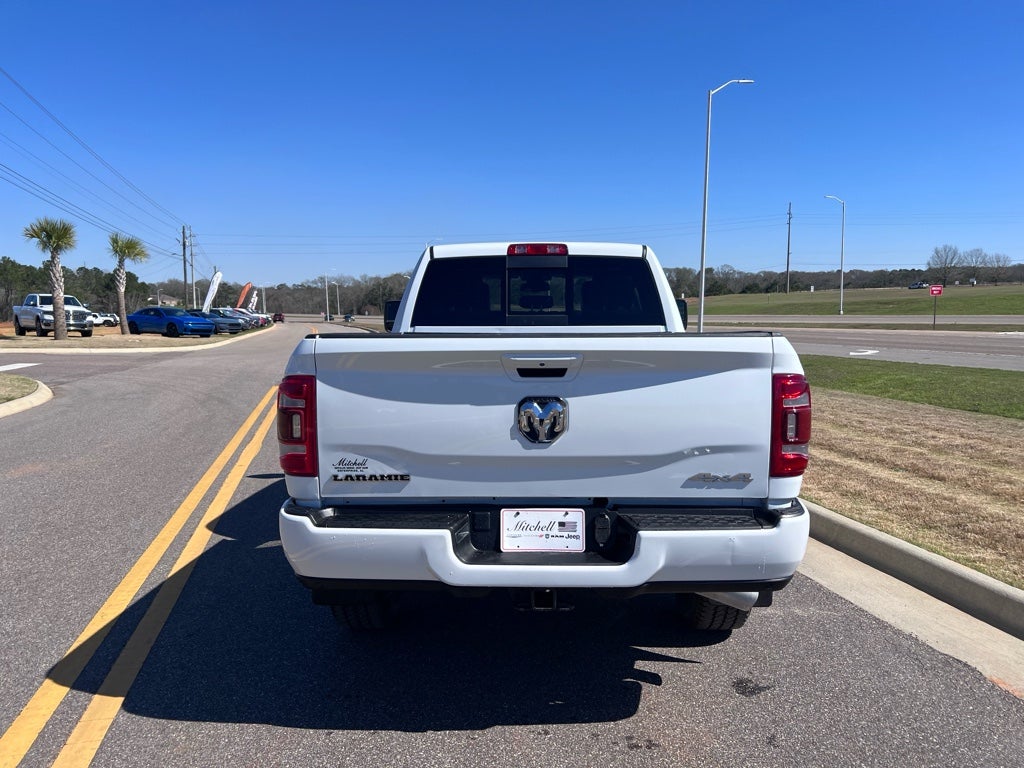 2024 RAM 2500 Laramie Crew Cab 4x4 6'4' Box