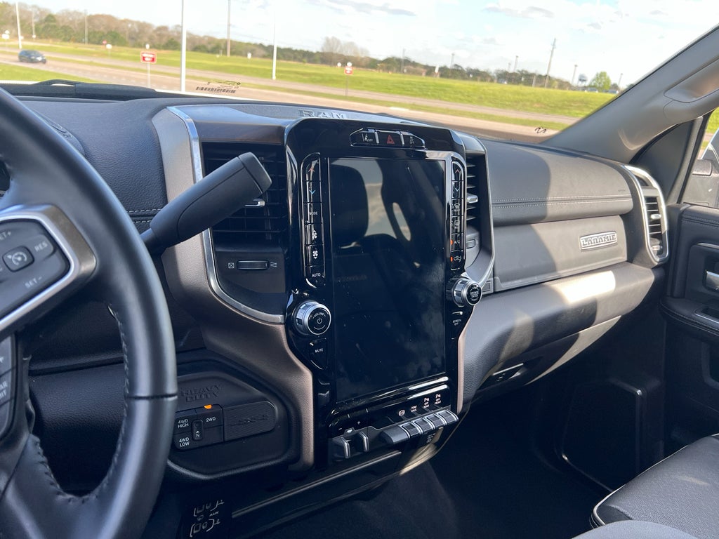 2024 RAM 2500 Laramie Crew Cab 4x4 6'4' Box