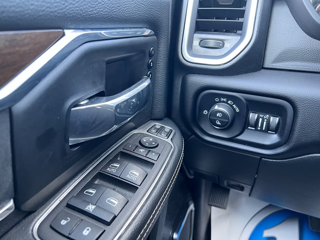 2024 RAM 2500 Laramie Crew Cab 4x4 6'4' Box