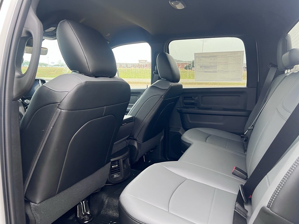 2026 RAM 3500 Chassis RAM 3500 TRADESMAN CREW CAB CHASSIS 4X4 60' CA