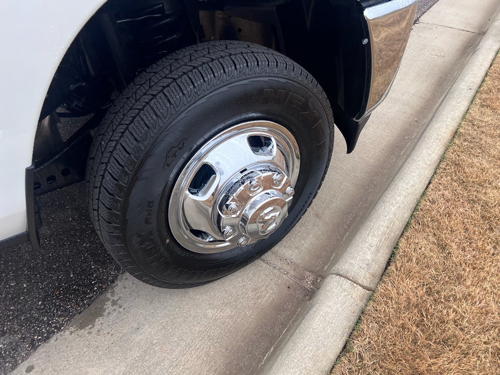 2026 RAM 3500 Chassis RAM 3500 TRADESMAN CREW CAB CHASSIS 4X4 60' CA