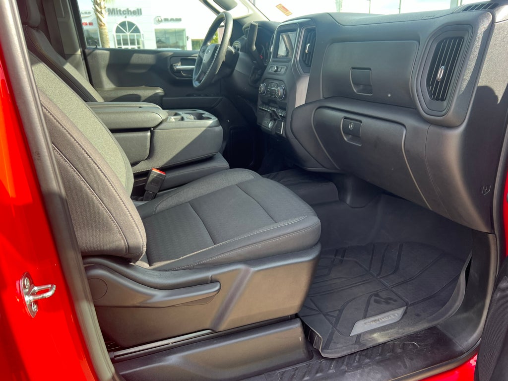 2022 Chevrolet Silverado 4WD Crew Cab Standard Bed Custom Trail Boss