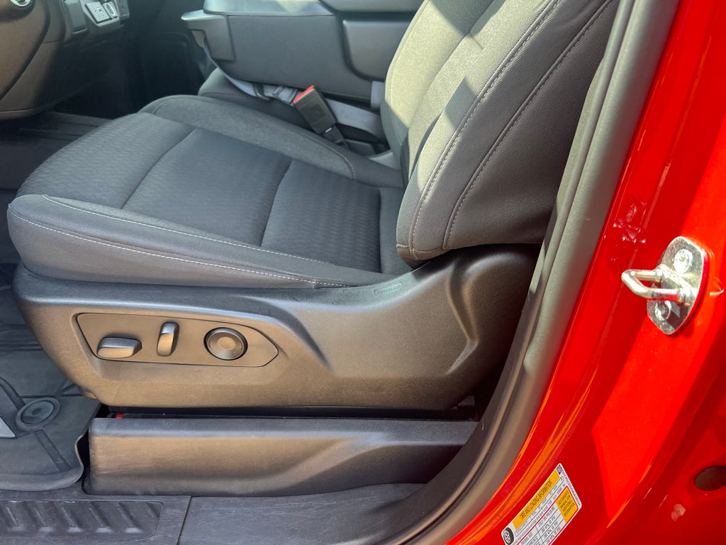 2022 Chevrolet Silverado 4WD Crew Cab Standard Bed Custom Trail Boss