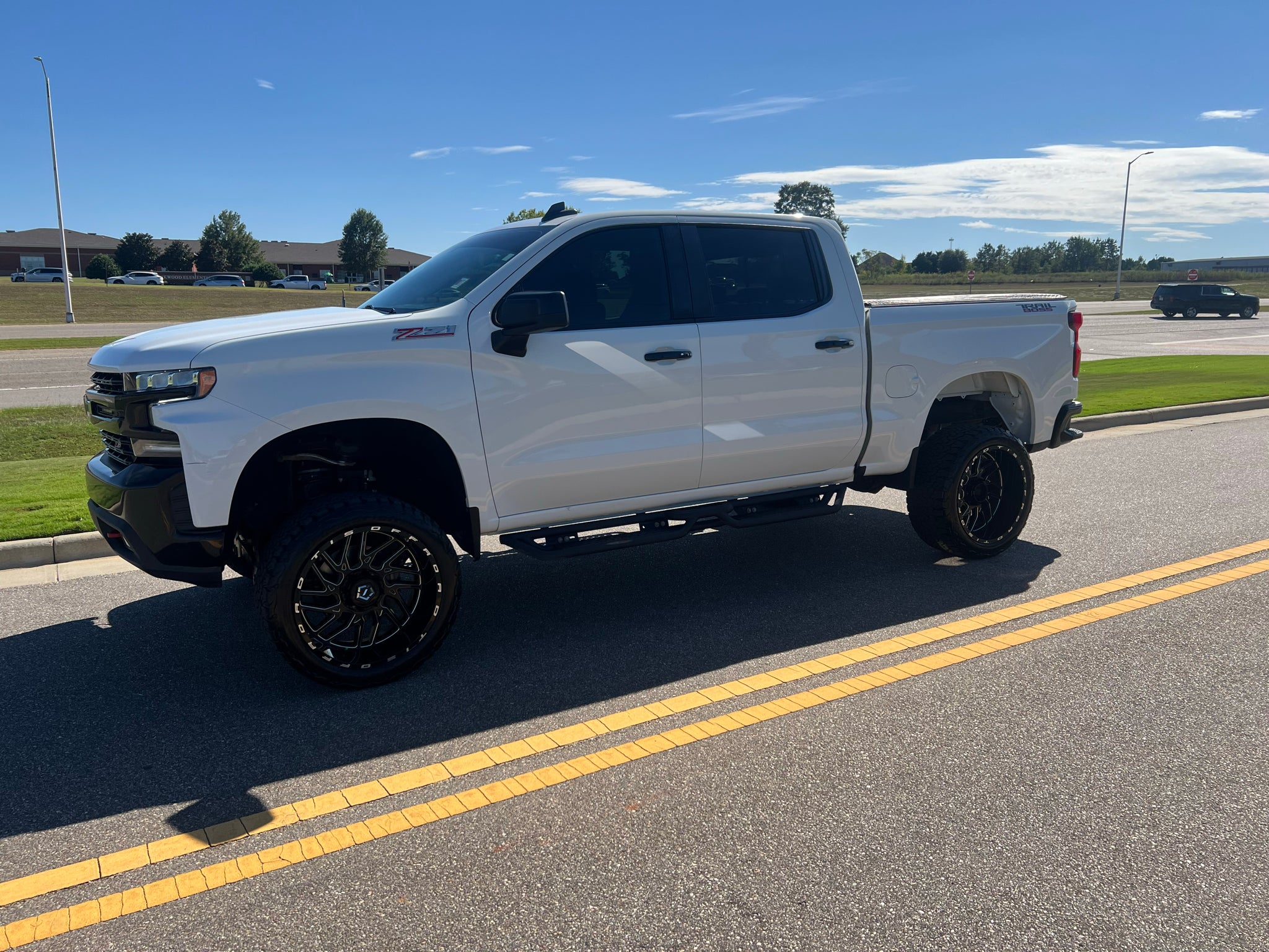 2021 Chevrolet Silverado 4WD Crew Cab Short Bed LT Trail Boss
