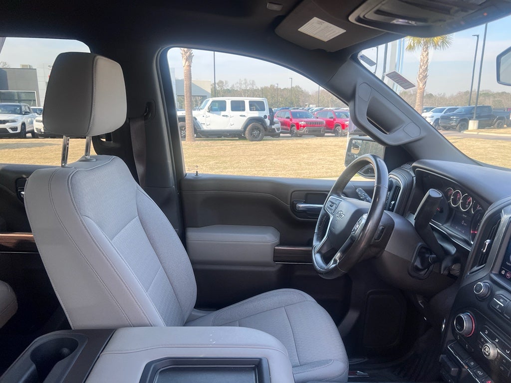 2021 Chevrolet Silverado 4WD Crew Cab Short Bed RST