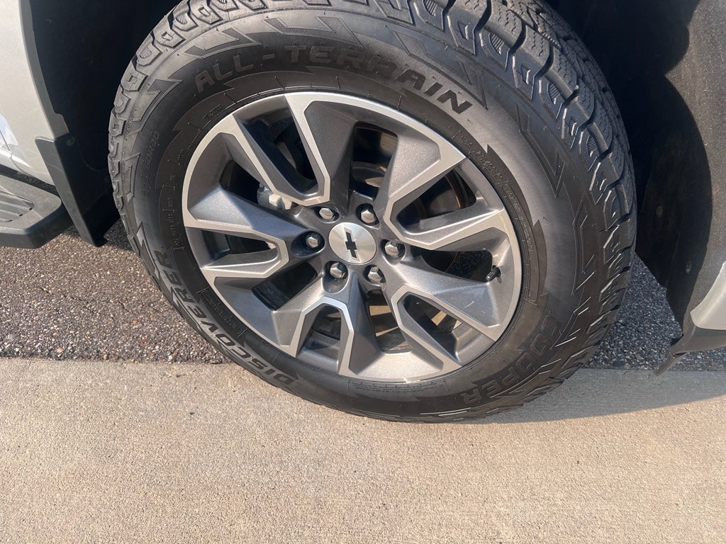 2021 Chevrolet Silverado 4WD Crew Cab Short Bed RST