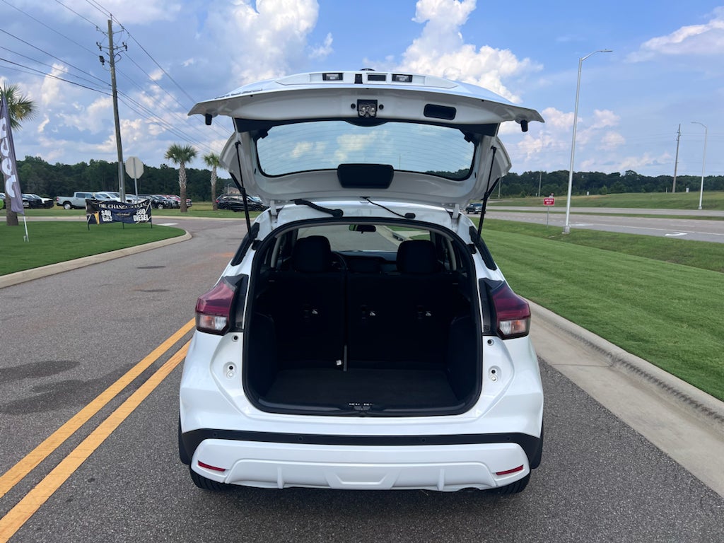2025 Nissan Kicks Play S