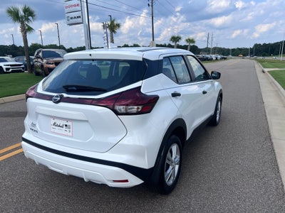2025 Nissan Kicks Play S