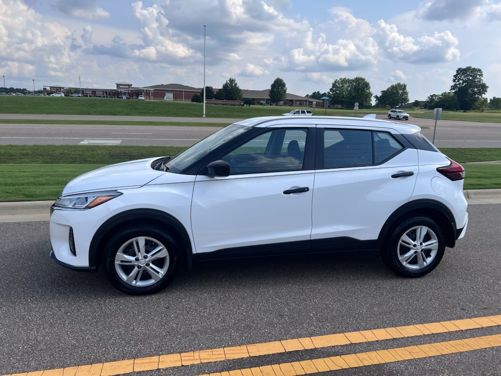 2025 Nissan Kicks Play S