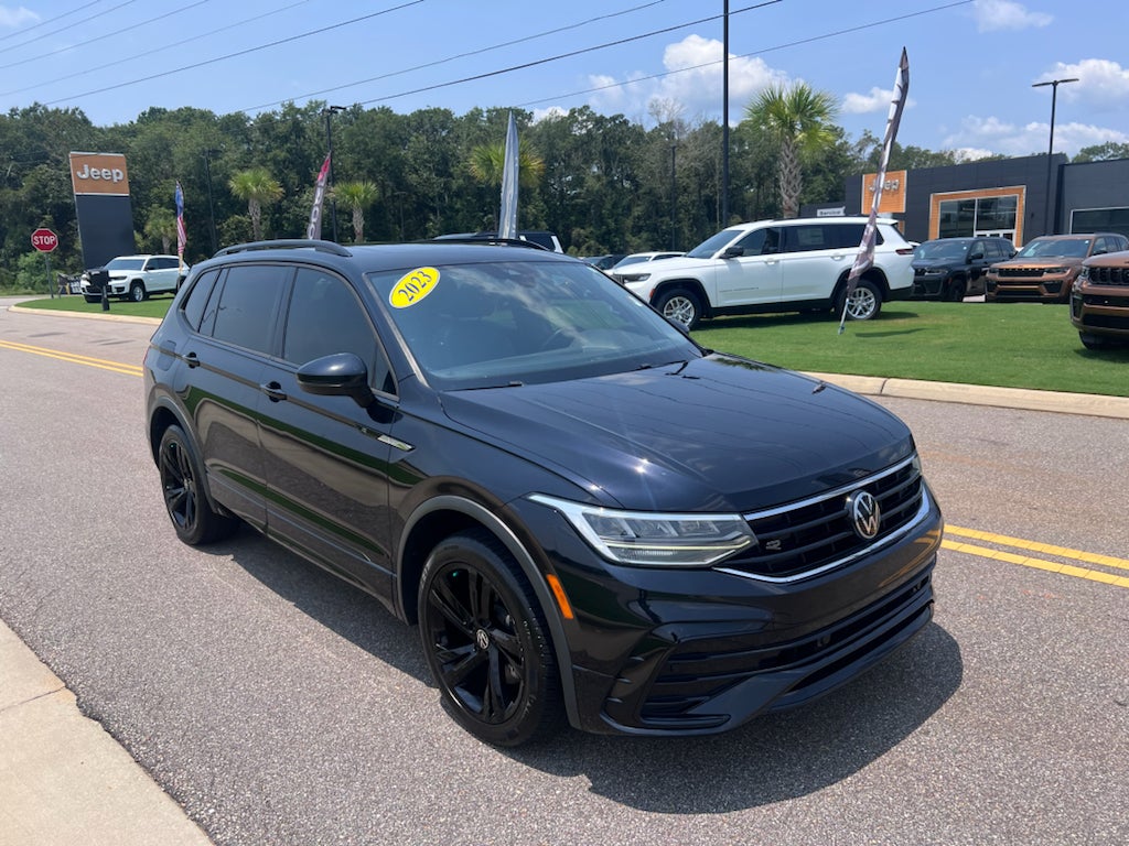 2023 Volkswagen Tiguan 2.0T SE R-Line Black