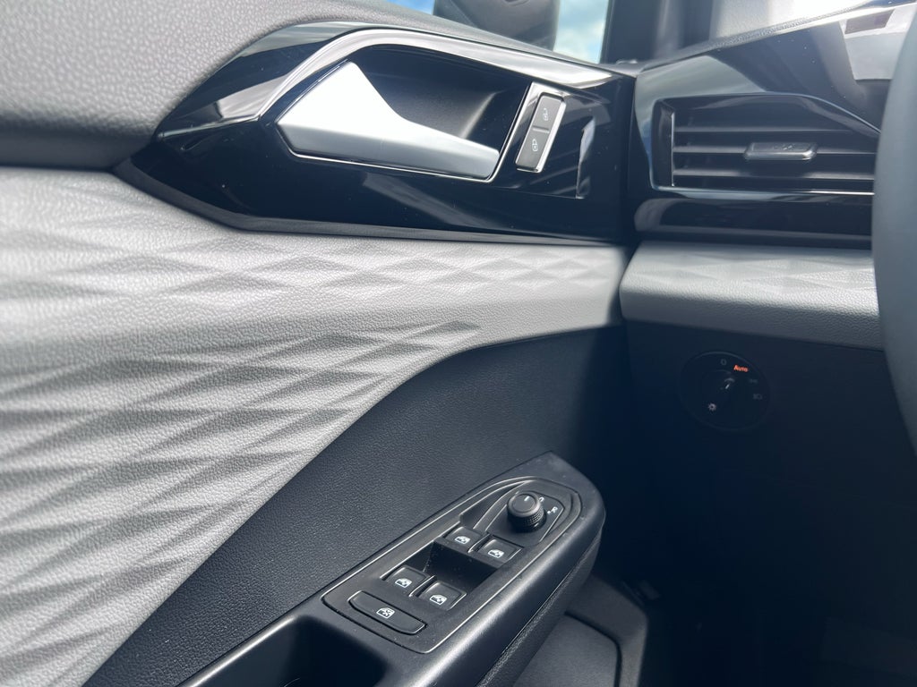 2023 Volkswagen Taos S