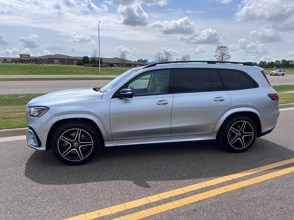 2025 Mercedes-Benz GLS 4MATIC®