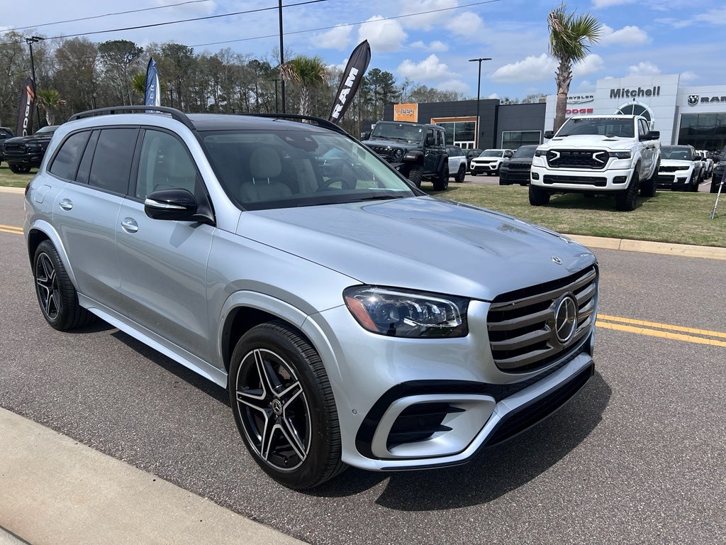 2025 Mercedes-Benz GLS 4MATIC®