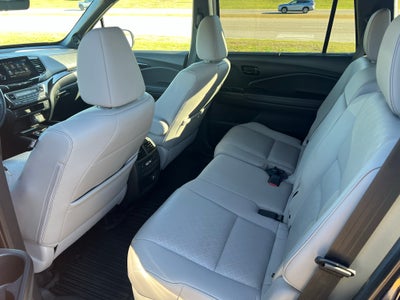 2023 Honda Passport AWD Elite