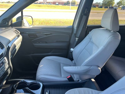2023 Honda Passport AWD Elite