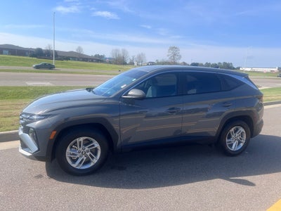 2025 Hyundai Tucson SE