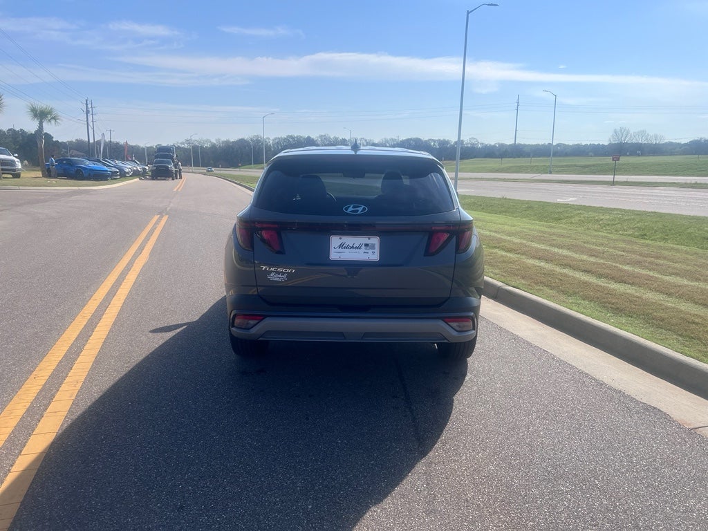 2025 Hyundai Tucson SE