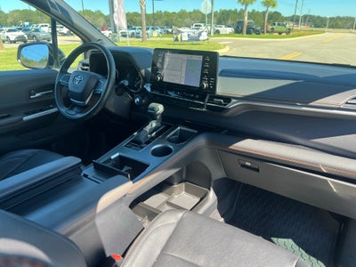 2024 Toyota Sienna XSE