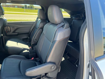 2024 Toyota Sienna XSE