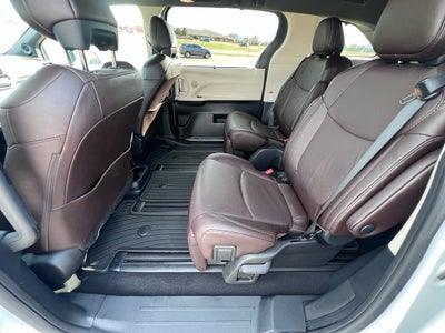 2024 Toyota Sienna Platinum