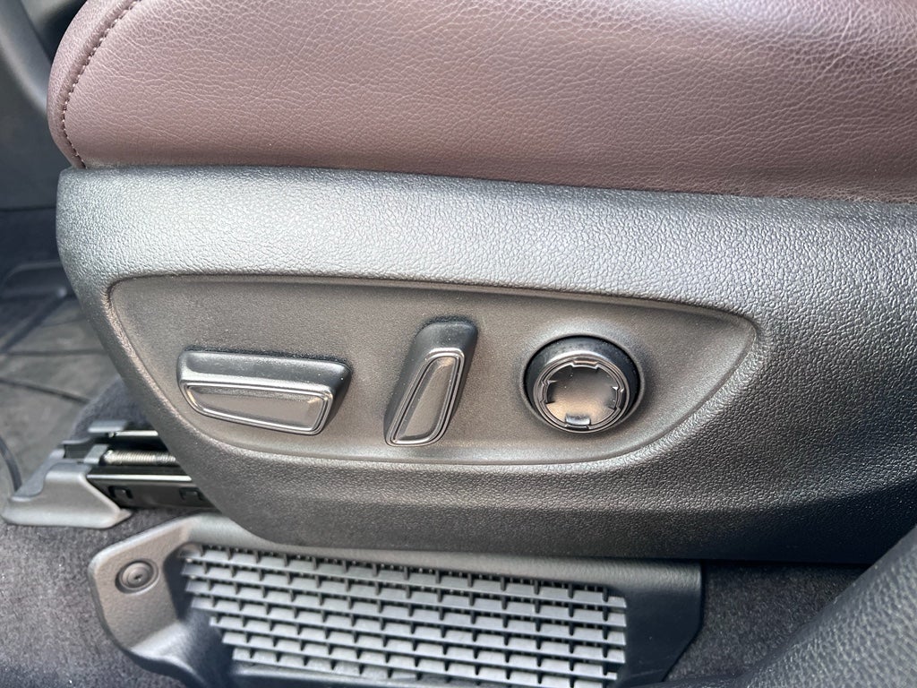 2024 Toyota Sienna Platinum