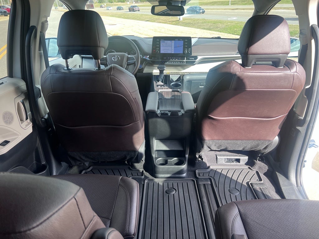 2024 Toyota Sienna Platinum