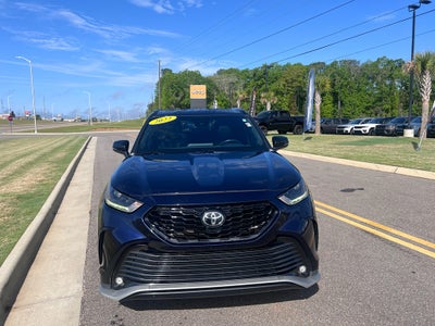 2022 Toyota Highlander XSE