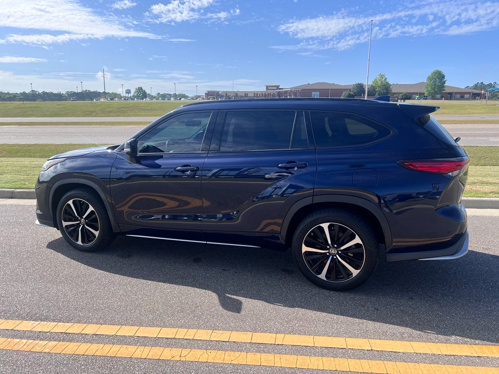 2022 Toyota Highlander XSE