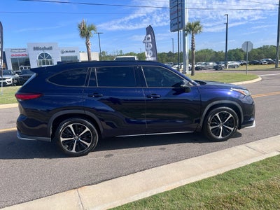 2022 Toyota Highlander XSE