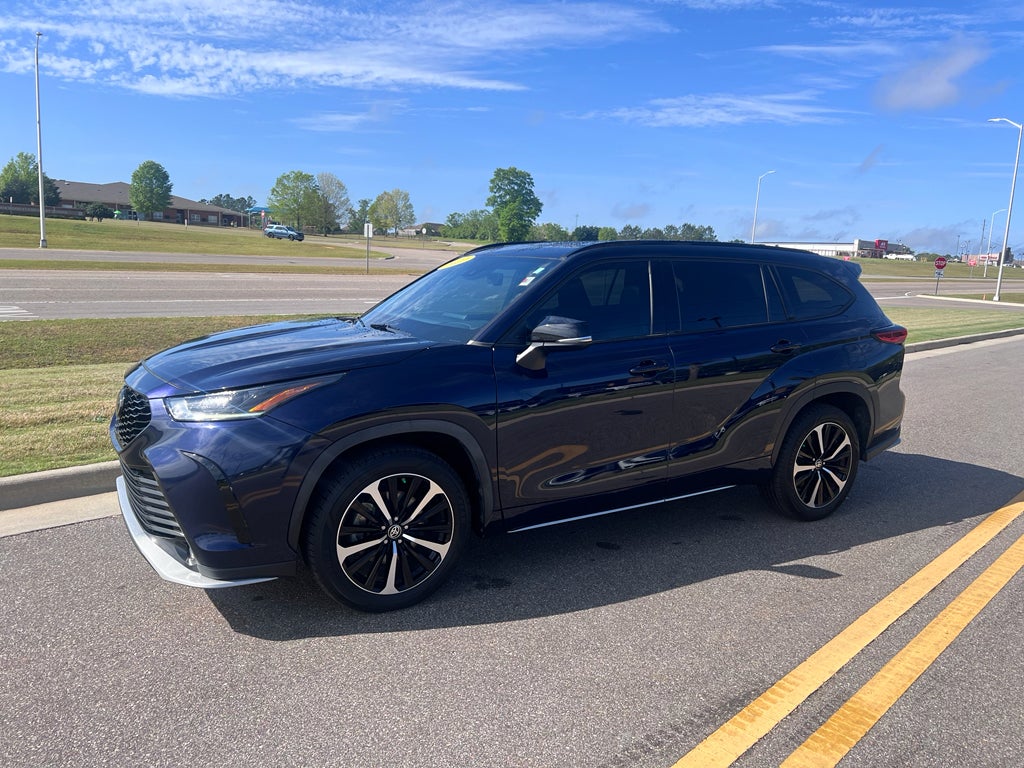 2022 Toyota Highlander XSE