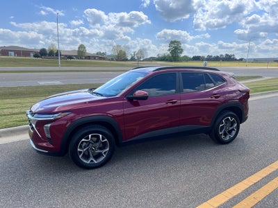 2024 Chevrolet Trax FWD LT