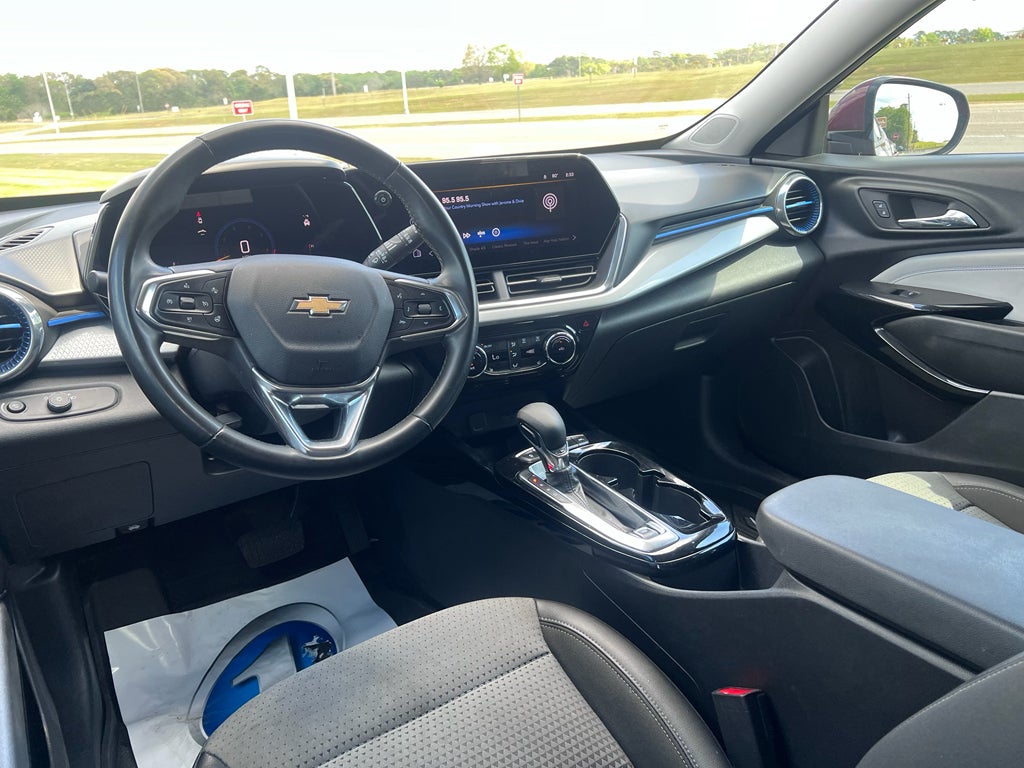 2024 Chevrolet Trax FWD LT